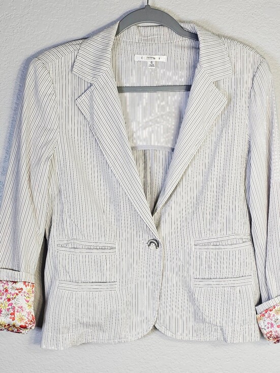 CAbi Jackets & Blazers - Cabi Size 6 Striped Lightweight Blazer Floral Cuff Jacket